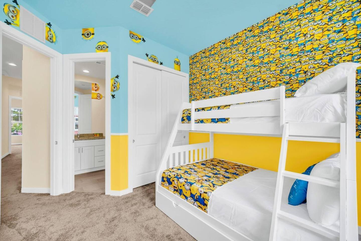 5 Bd 5ba Themed House Near